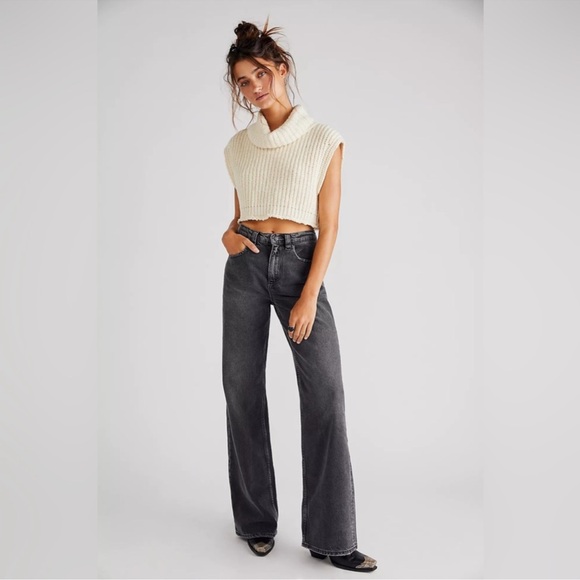 Free People Tinsley Baggy High-Rise Jeans - Picture 1 of 3